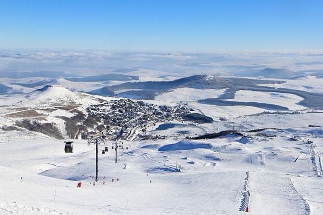 vacances au ski en famille dans le Massif du Sancy