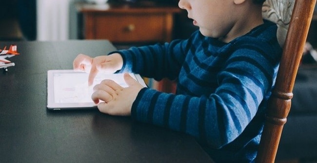 tablette enfant et troubles de la vue