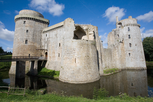 Le château fort - Il était une histoire - IEUH