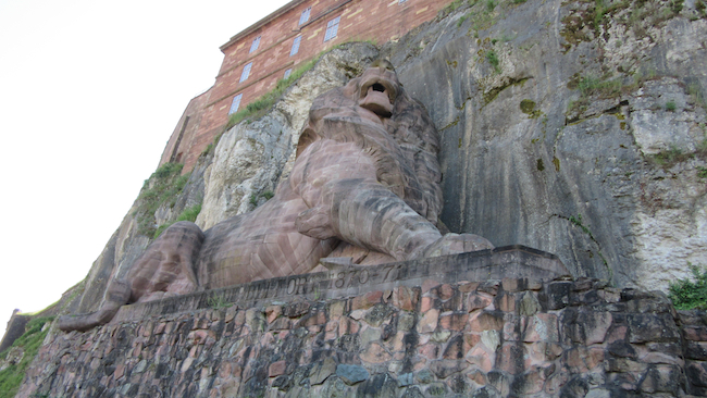 lion-de-belfort-devant-la-citadelle Le Lion de Belfort