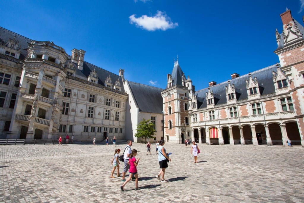 Chateau-de-Blois-Cour-Honneur-Aile-Louis-XII-Aile-Francois-1er