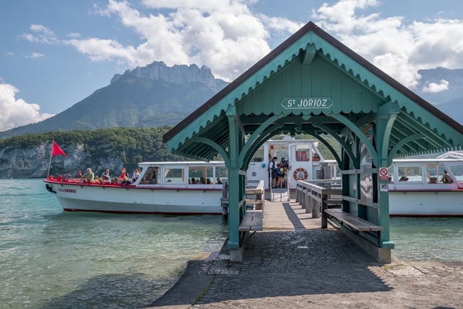 Embarcadère de Saint-Jolioz sur le lac d'Annecy, bateau-bus