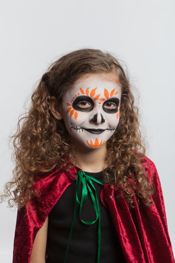 Maquillage sorcière petite fille pour Halloween : tuto - MaFamilleZen