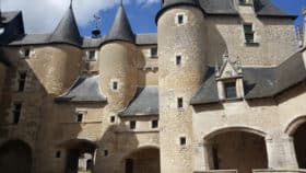 Chateau de Fougères sur bievre