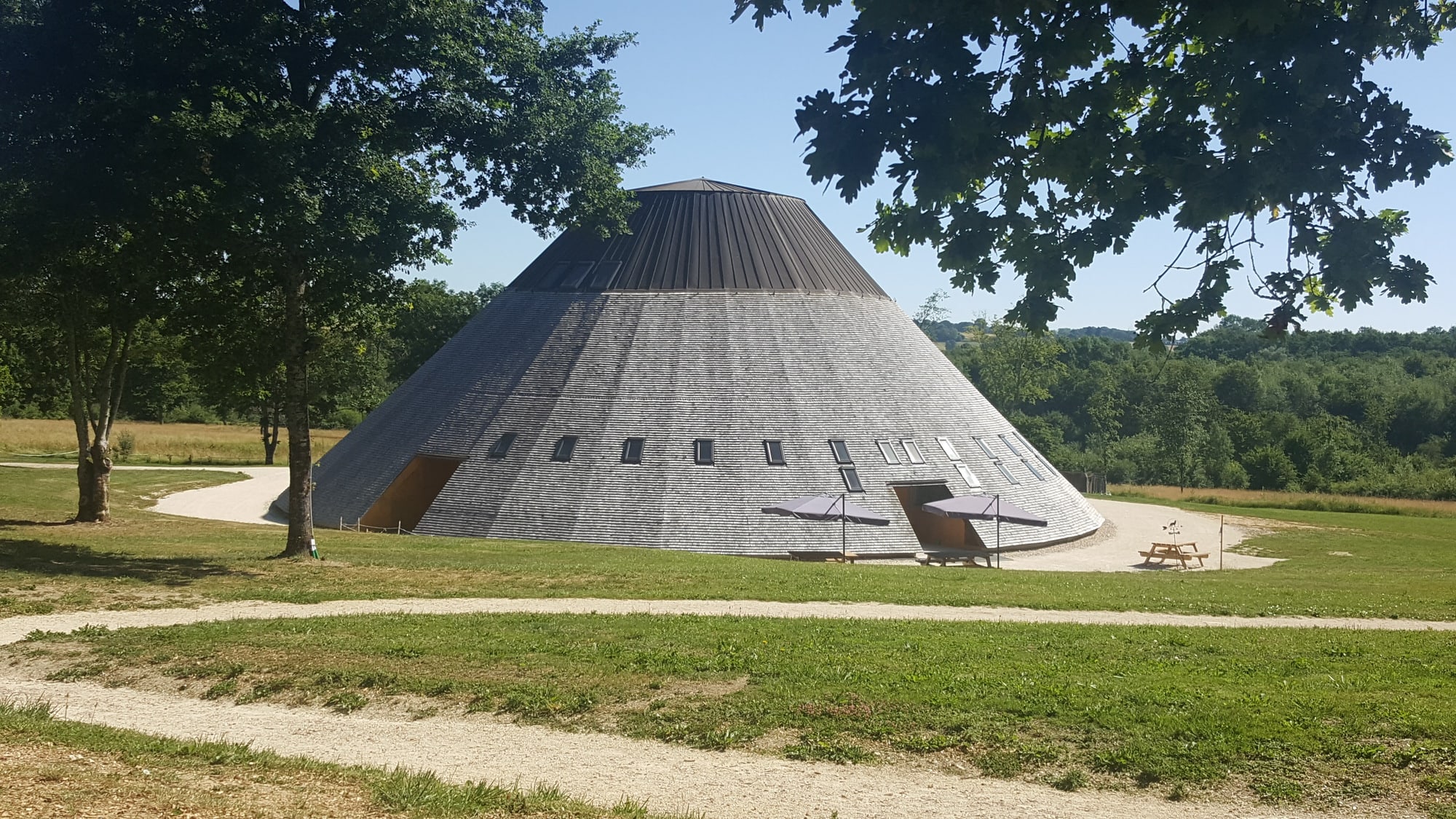 la Pyramide du loup à Toucy dans l'Yonne