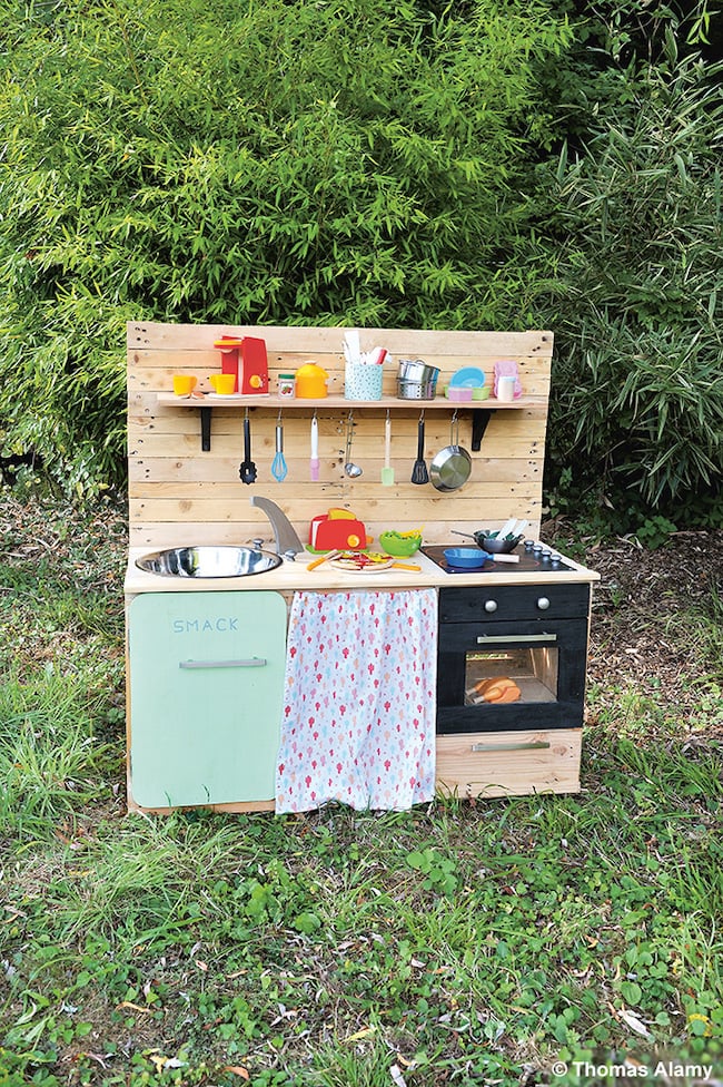 fabriquer une cuisine enfant en palettes