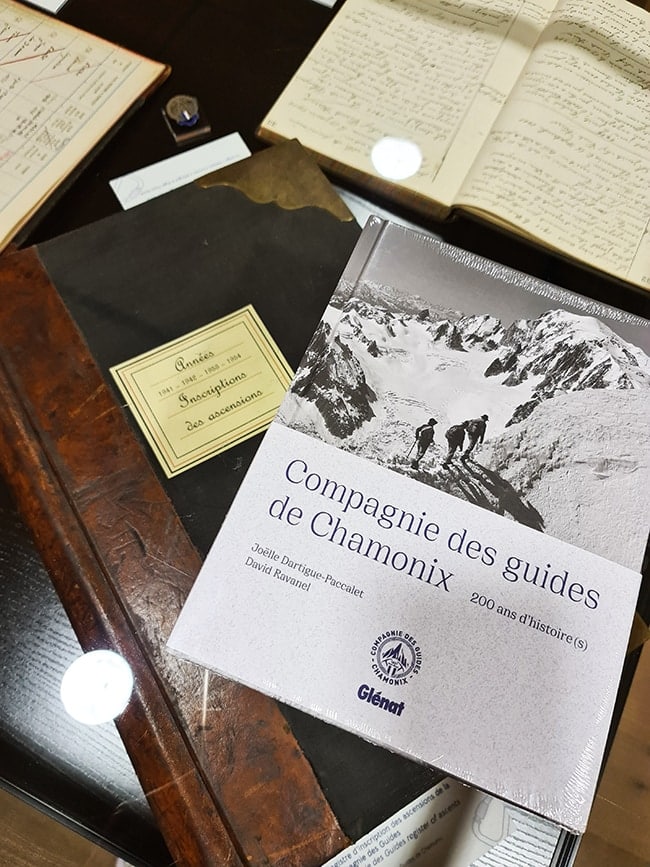 livre sur les 200 ans de la Cie des guides de chamonix par Joëlle Dartigue-Paccalat