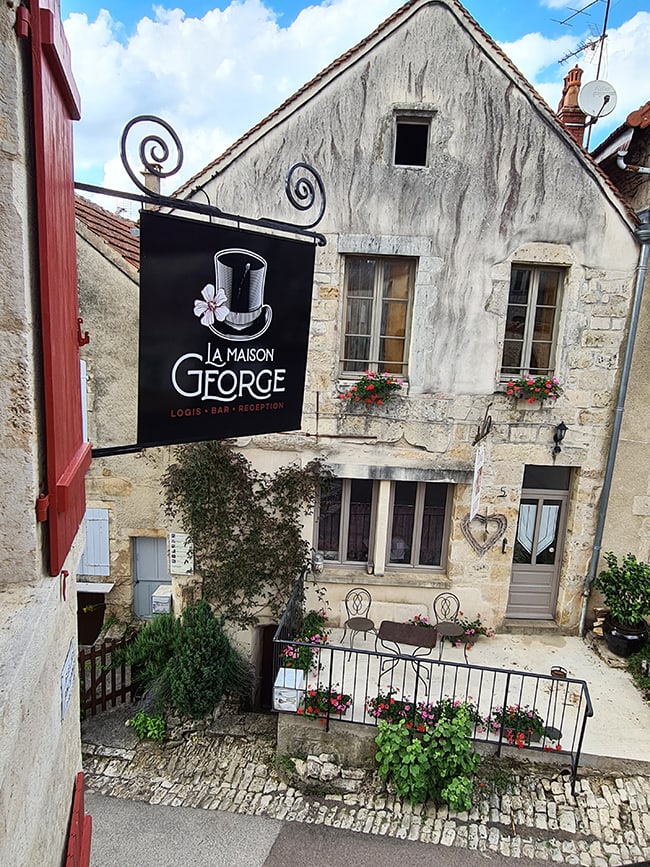 La Maison Georges hotel à Flavigny sur Ozerain avis