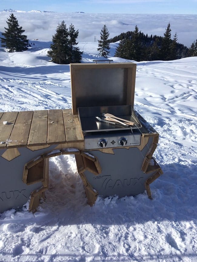 barbecue hiver dans la neige