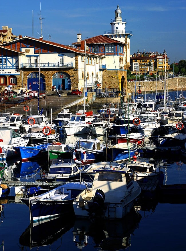 petit port san sebastian pays basque espagnol