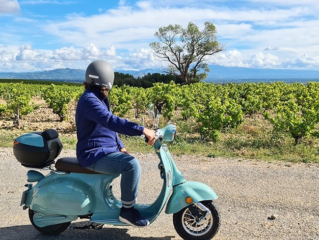 visite des vignobles en scooter électrique