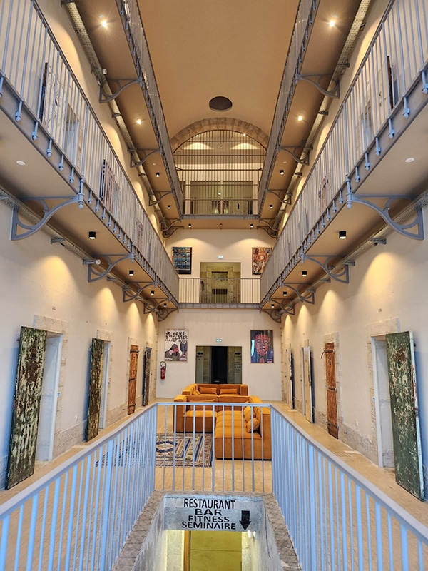 prison transformée en hotel