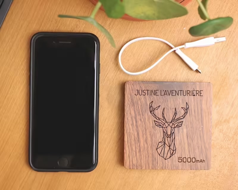 batterie externe en bois gravée pour cadeau fête des mères