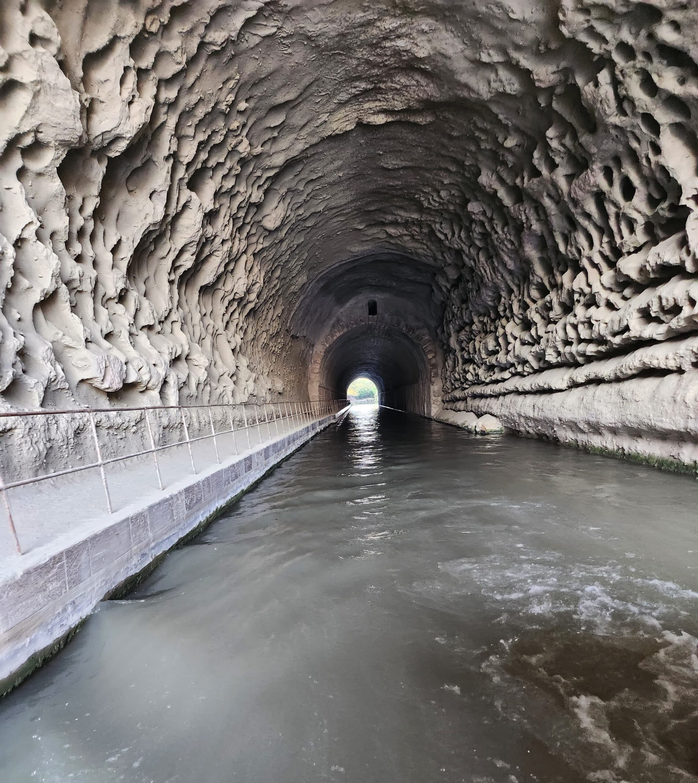 canal du midi tunnel 