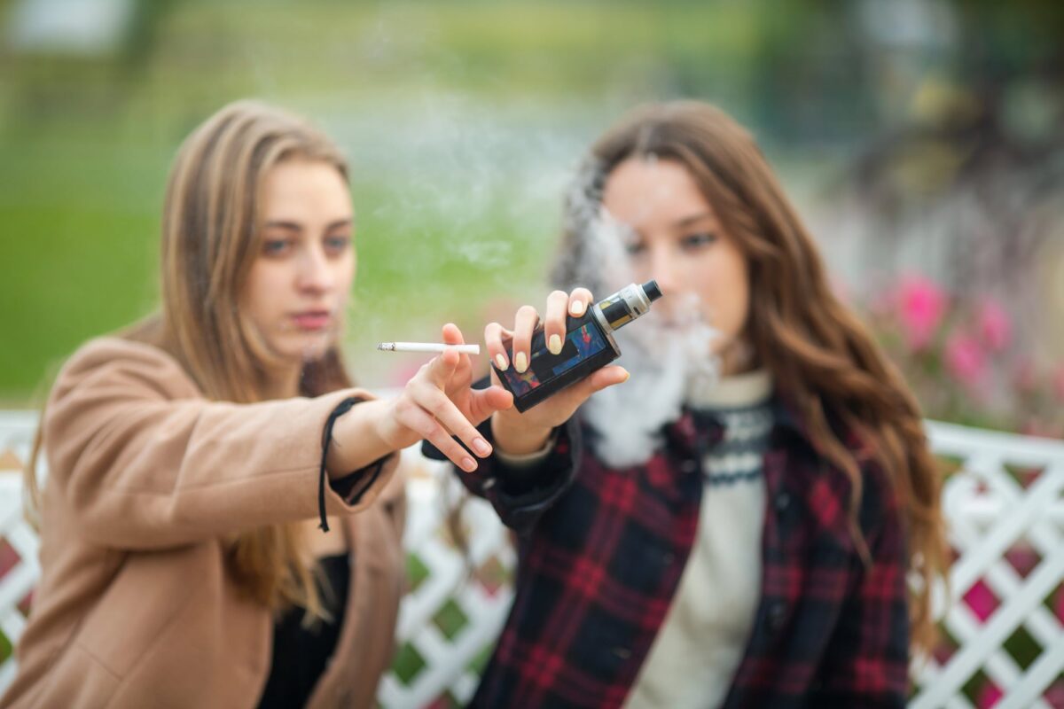 mon ado fume la cigarette électronique que faire