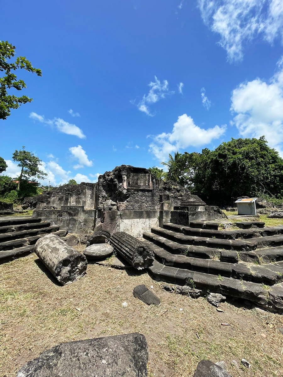 ruines du theatre de Saint Pierre en Martinique
