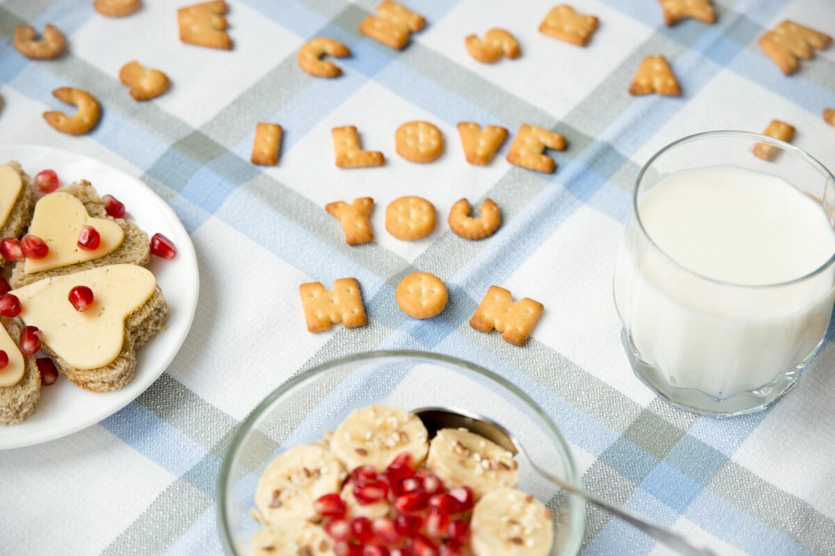 repas de famille jolie table