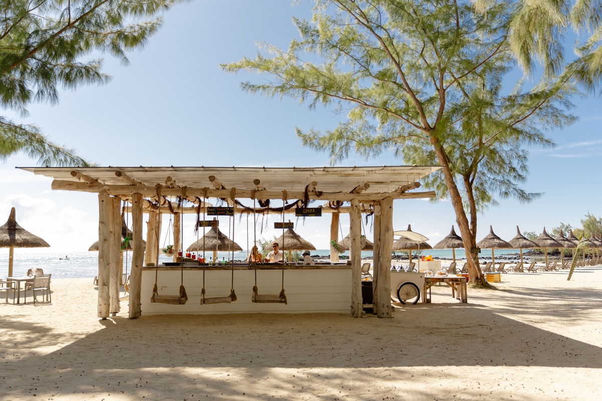 restaurant de plage ile aux cerfs maurice