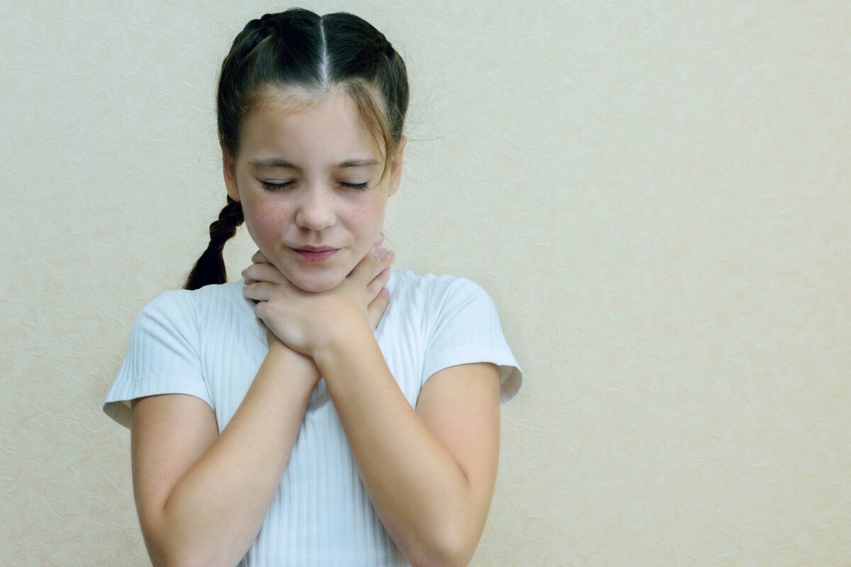 comment soulager un mal de gorge enfant