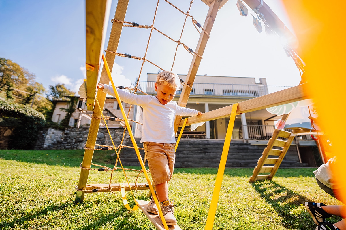 jouer dehors quels bienfaits pour les enfants
