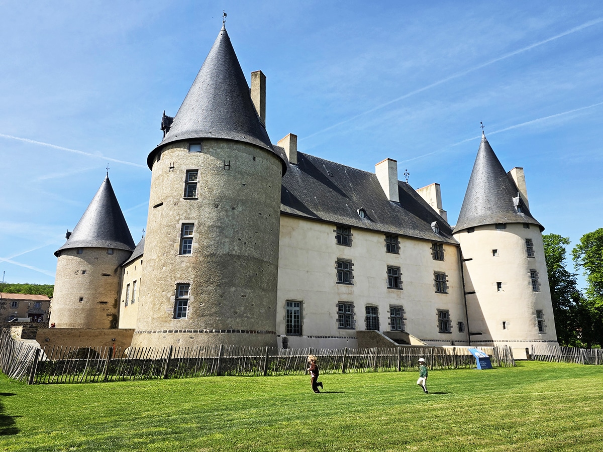 chateau villeneuve lembron puy de dome