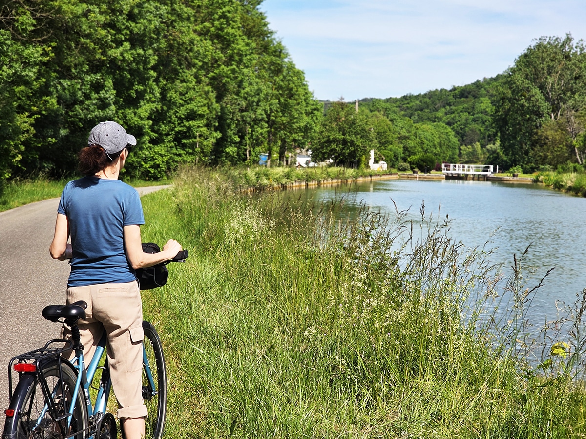 canal de bourgogne à vélo dijon