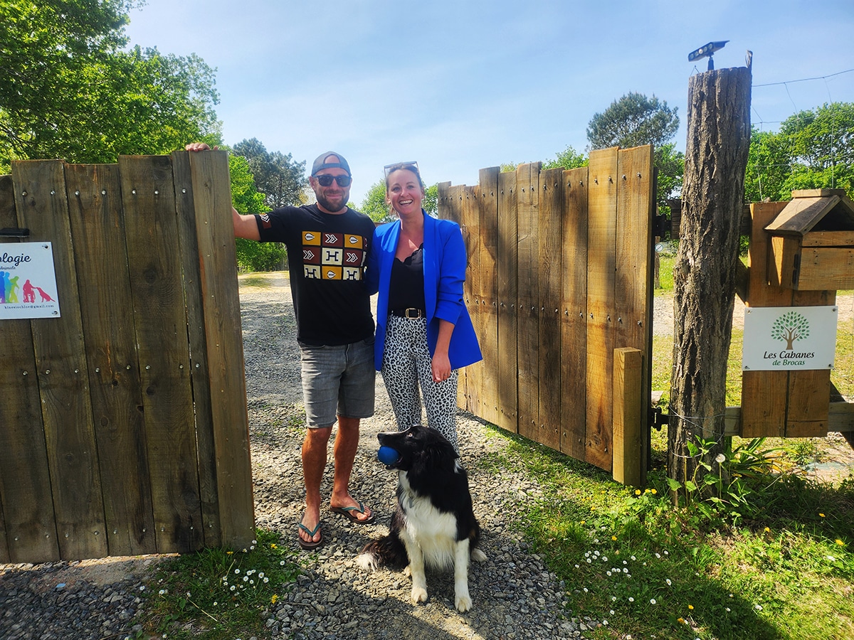 chloé et alban propriétaires des cabanes de brocas a belus