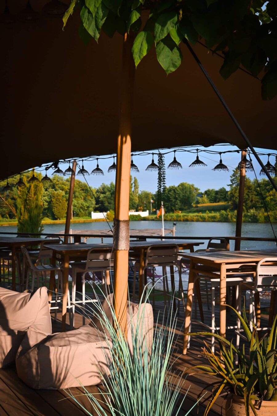 resort whaka lodge restaurant