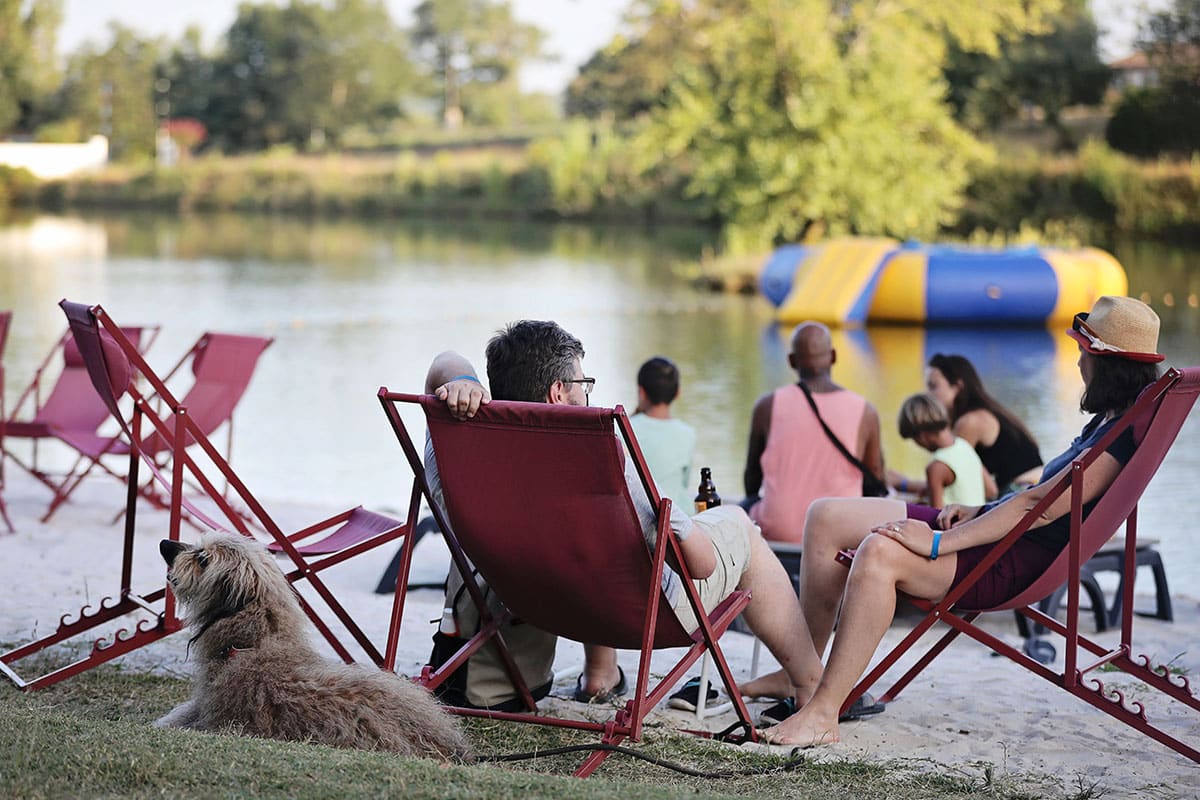 hebergement insolite famille au bord de l'eau gers