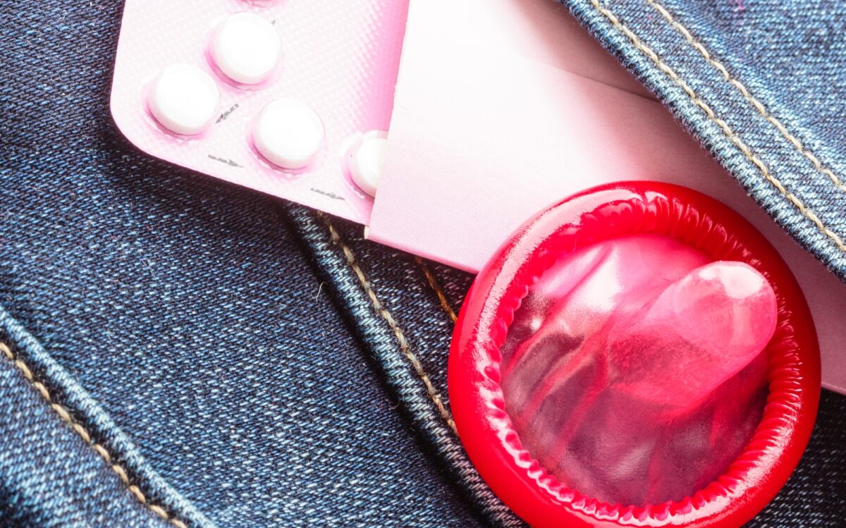moyens de contraception pilule et préservatif