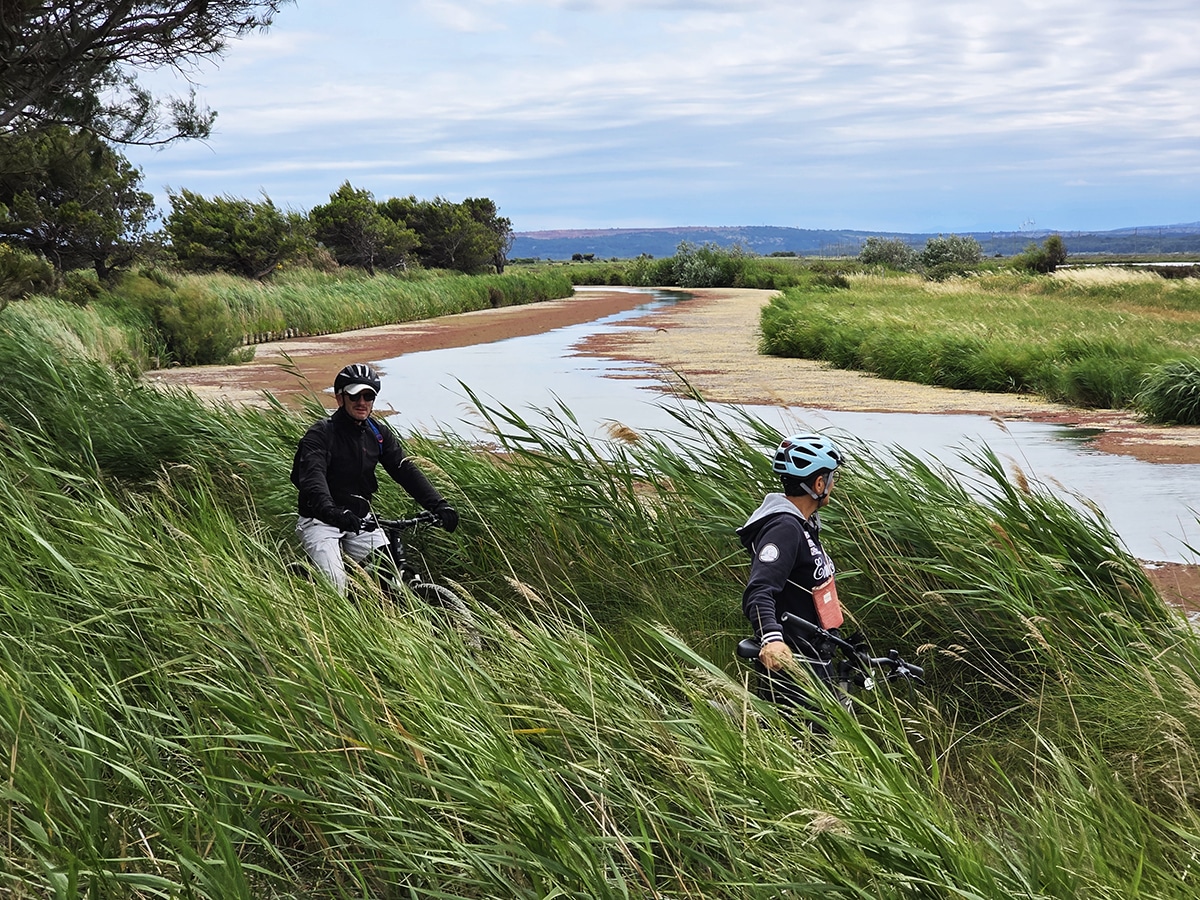 sur la méditerranée à vélo le long du canal de la robine